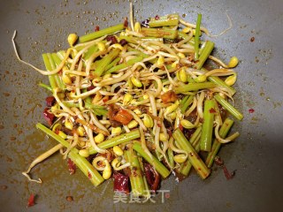 黄豆芽芹菜炒毛肚步骤10