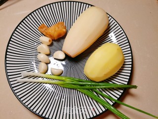 不油炸简单好吃干锅土豆藕片步骤2
