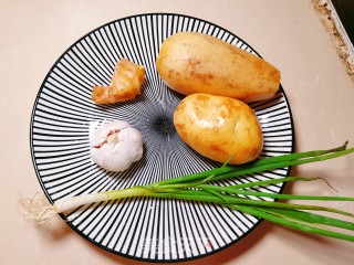 不油炸简单好吃干锅土豆藕片步骤1
