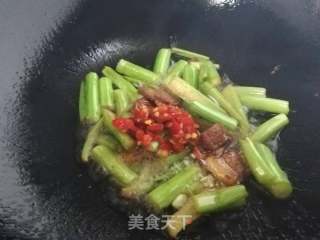 爆炒菜苔步骤5