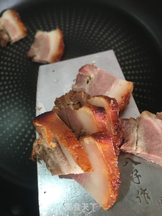 烧肉焖花菇步骤5