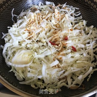 包菜肉丝步骤5