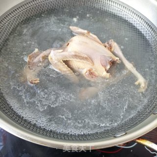 紫山药炖鸽子步骤1
