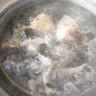 紫山药炖鸽子步骤8