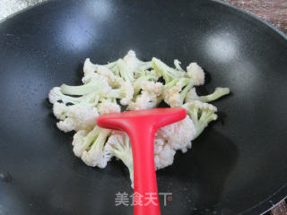 番茄煮花菜步骤2