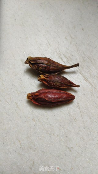 盐焗鸡翅鸡爪步骤2