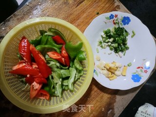 爆炒鸭架步骤4