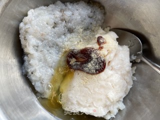 酥炸虾丸步骤2