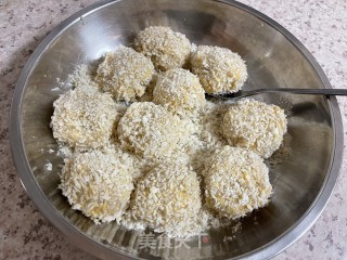 酥炸虾丸步骤8