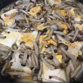 蟹味菇烧豆腐步骤8