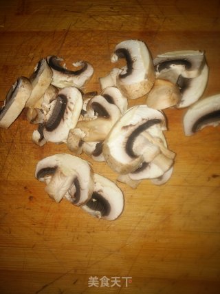 蒜香口蘑牛肉粒步骤6