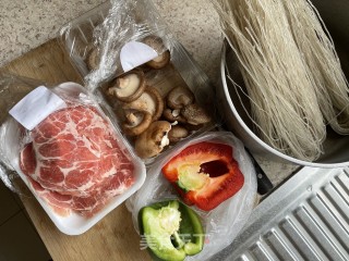 豆酱炒薯粉步骤1