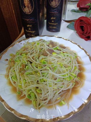 肋条肉炒黄豆芽步骤5