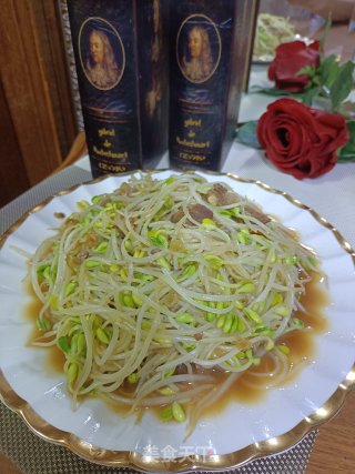 肋条肉炒黄豆芽步骤6