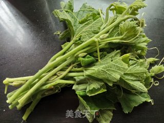 清炒南瓜藤步骤1