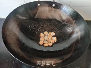 猪油渣炒菜心步骤3