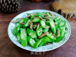 牛肉炒秋葵步骤7