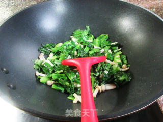 海鲜菇炒油麦菜步骤10