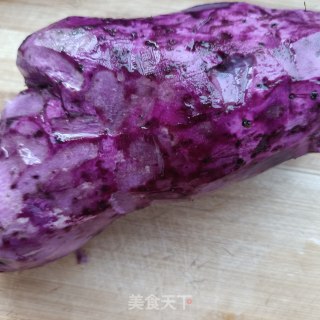 回锅肉炖紫山药步骤1