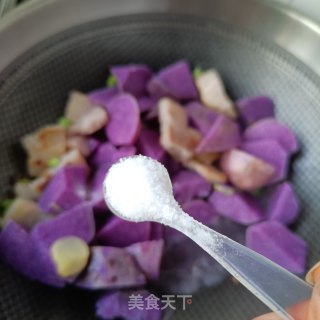 回锅肉炖紫山药步骤10