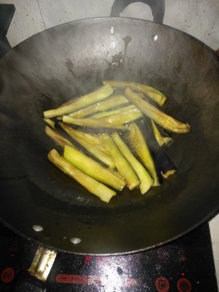 鱼香肉末茄子煲步骤5
