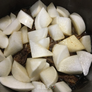 萝卜红烧牛腩步骤8
