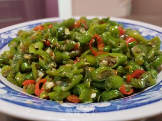 清炒线椒步骤3