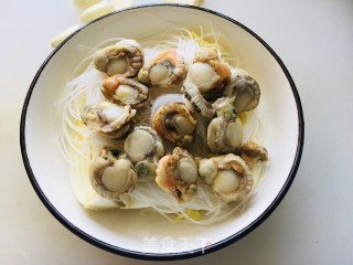 蒜蓉粉丝娃娃菜蒸扇贝步骤5