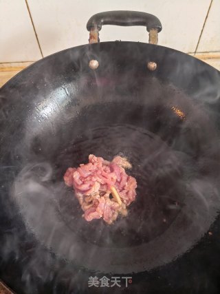 辣椒肉丝步骤3