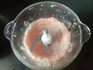 脆皮鸡胸肉丸步骤2