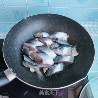 家常陈醋烧鲅鱼步骤5
