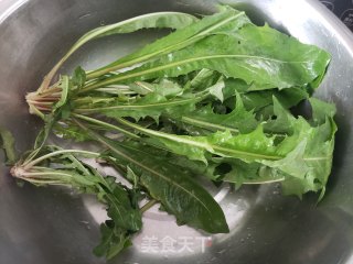 蒲公英炒鸡蛋步骤1