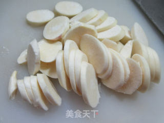 黑木耳茭白炒鸡腿肉丁步骤7