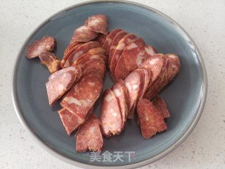 秋葵炒腊肠步骤2