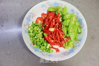清脂能量素菜之双椒炒香干步骤3