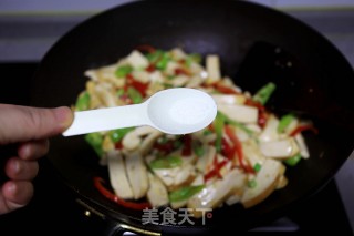清脂能量素菜之双椒炒香干步骤7