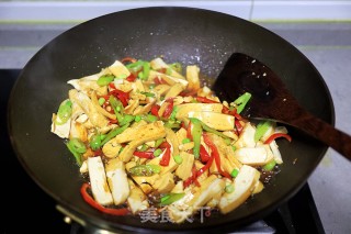 清脂能量素菜之双椒炒香干步骤8