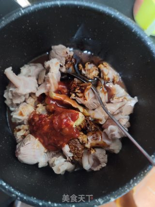 辣豆瓣酱烧护心肉步骤4