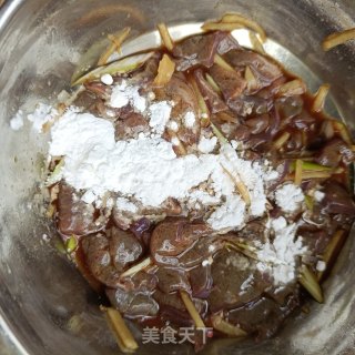 泡椒爆炒猪肝步骤9