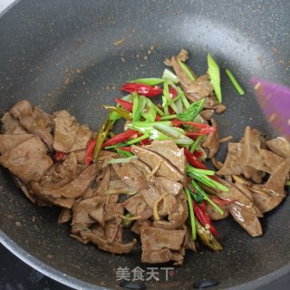 泡椒爆炒猪肝步骤18