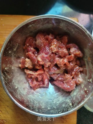 牛肉炒土豆片步骤2