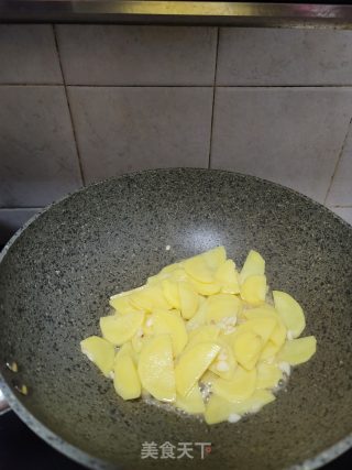 牛肉炒土豆片步骤9