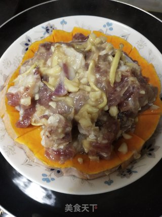 又香又嫩的蒜蓉南瓜蒸排骨步骤6