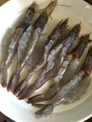 蒜香虾步骤6