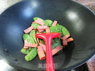 烤火腿炒扁豆步骤9