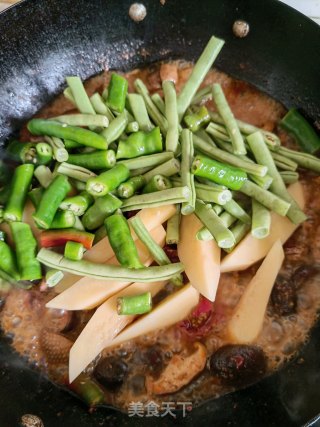 香菇青椒鸭步骤6