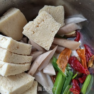 酸萝卜炖黄花鱼步骤9