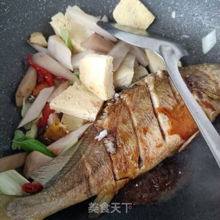 酸萝卜炖黄花鱼步骤16
