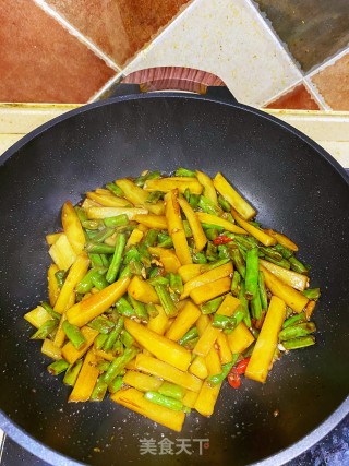 四季豆烧土豆步骤7