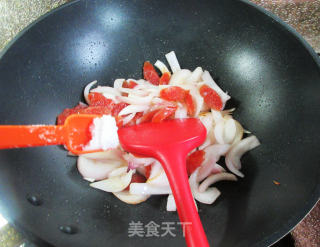 香肠炒洋葱步骤5